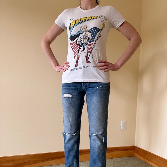 BERNIE SANDERS T-Shirt!! One of a Kind - Picture 4 of 7